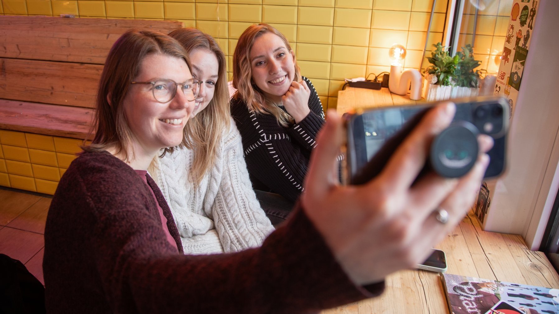 Handy am Fotolimit – so organisieren wir unser Fotoarchiv